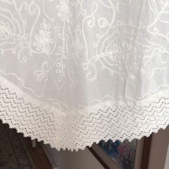 Blouse - Picture 2 of 3